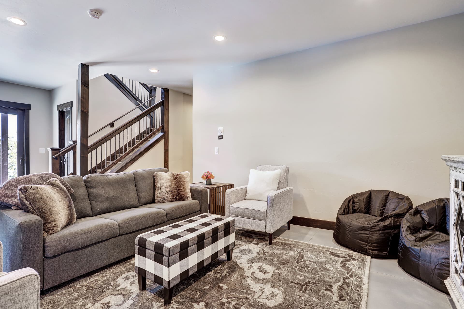 Shadows Summit - Image 39