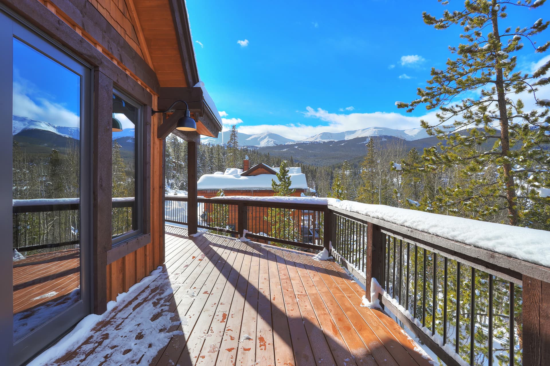 Shadows Summit - Image 45