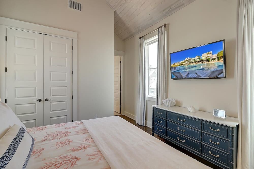 Shore Fun #115 - Image 19