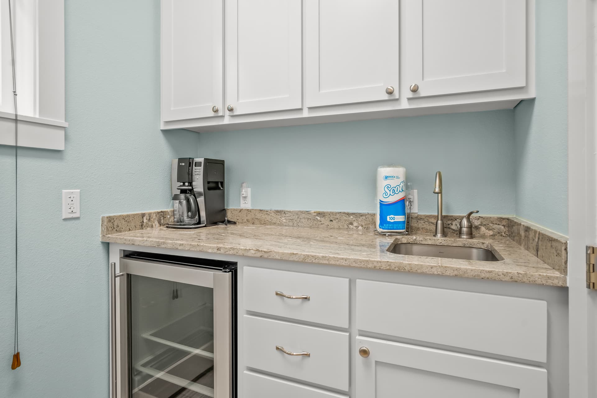 Shore House - Image 10