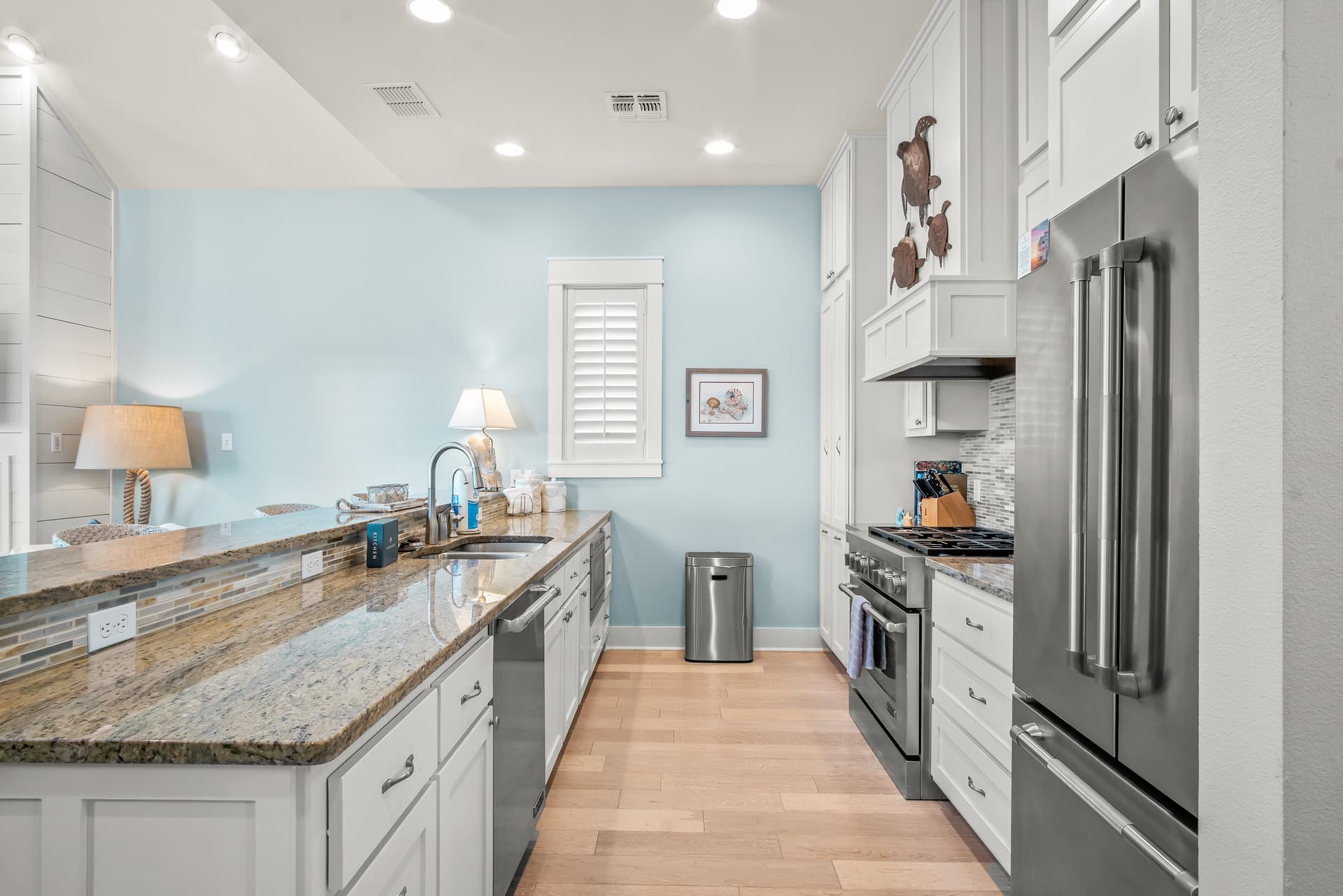 Shore House - Image 9