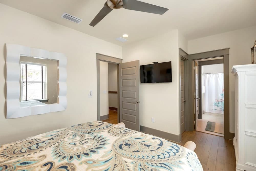 Shore Thing Getaway - Image 6