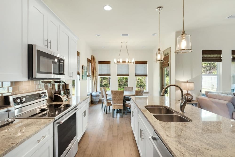 Shore Thing Getaway - Image 12