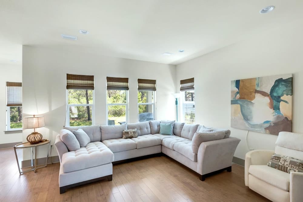 Shore Thing Getaway - Image 4