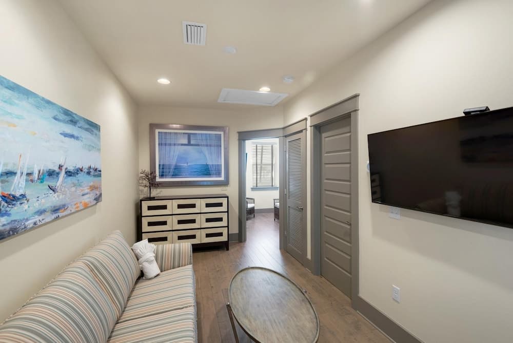 Shore Thing Getaway - Image 18