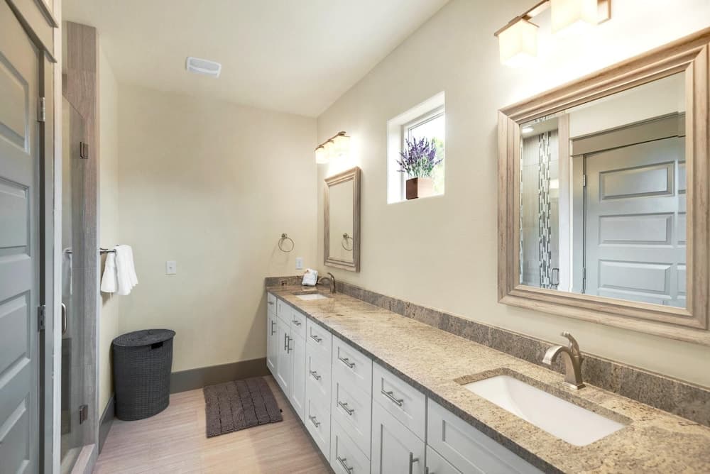 Shore Thing Getaway - Image 19