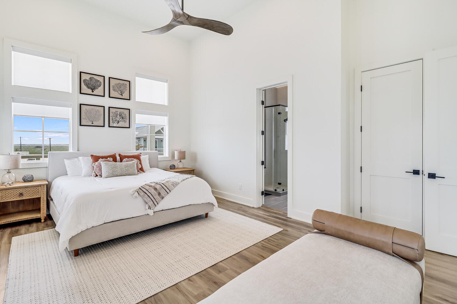 Shore-ty! It's Your Beach Day - Image 17