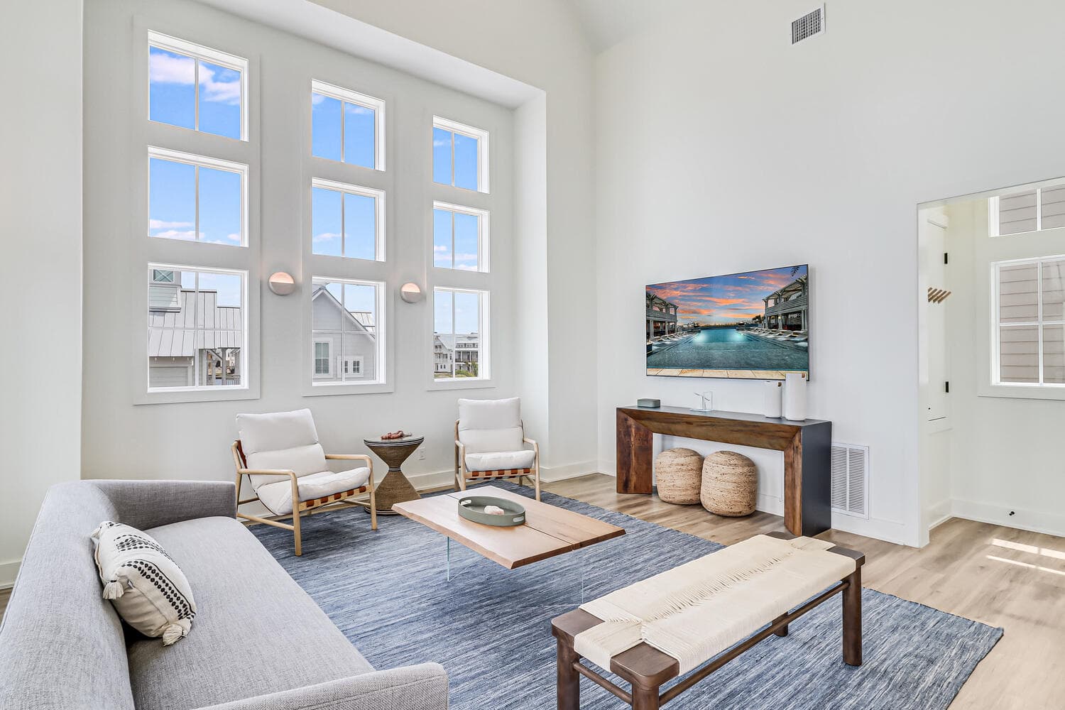 Shore-ty! It's Your Beach Day - Image 2