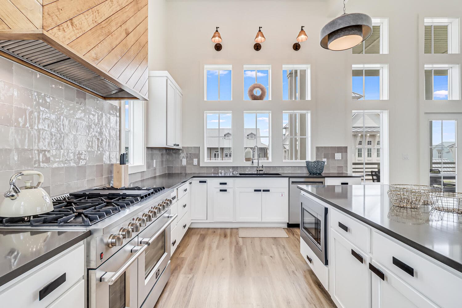 Shore-ty! It's Your Beach Day - Image 10