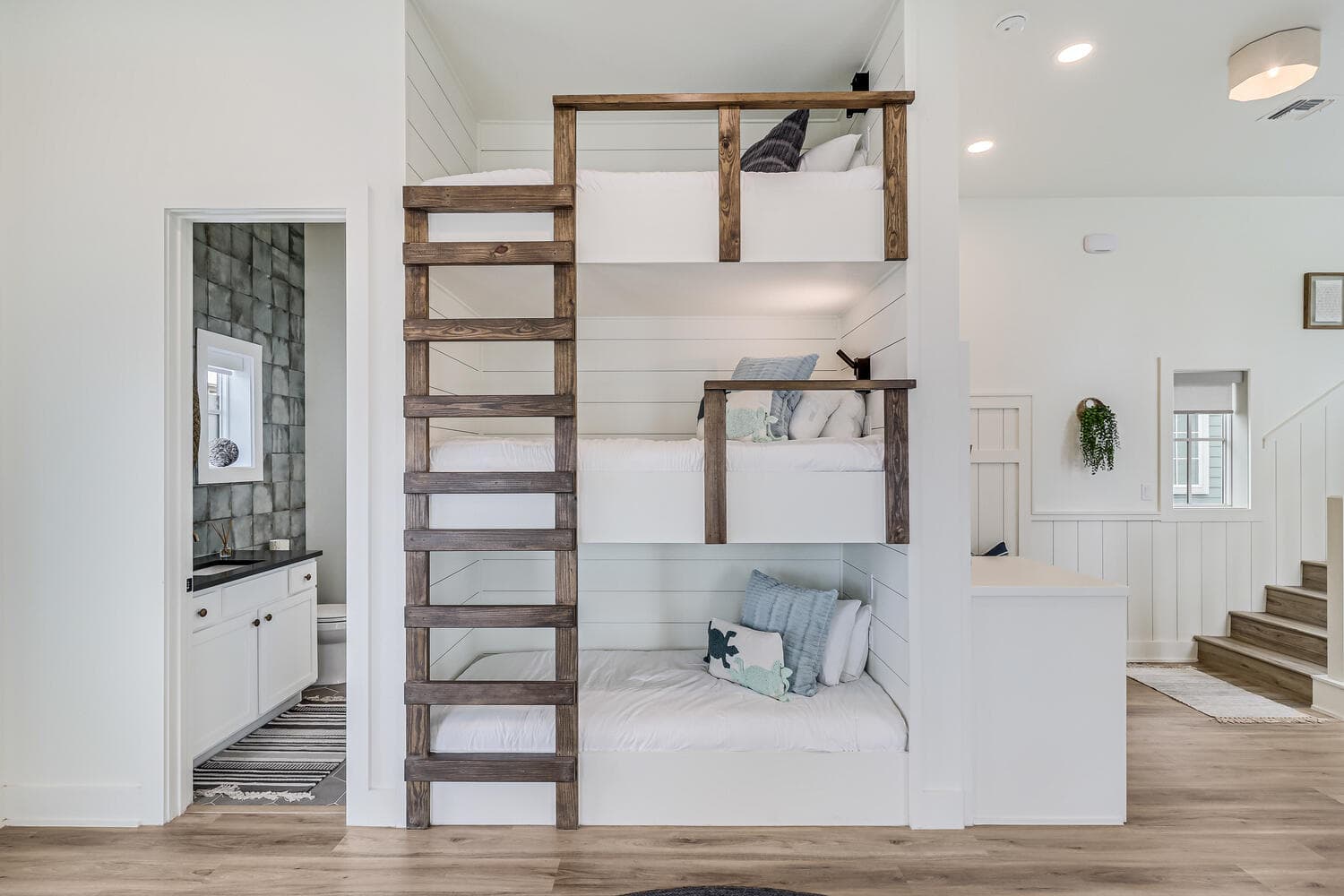 Shore-ty! It's Your Beach Day - Image 26