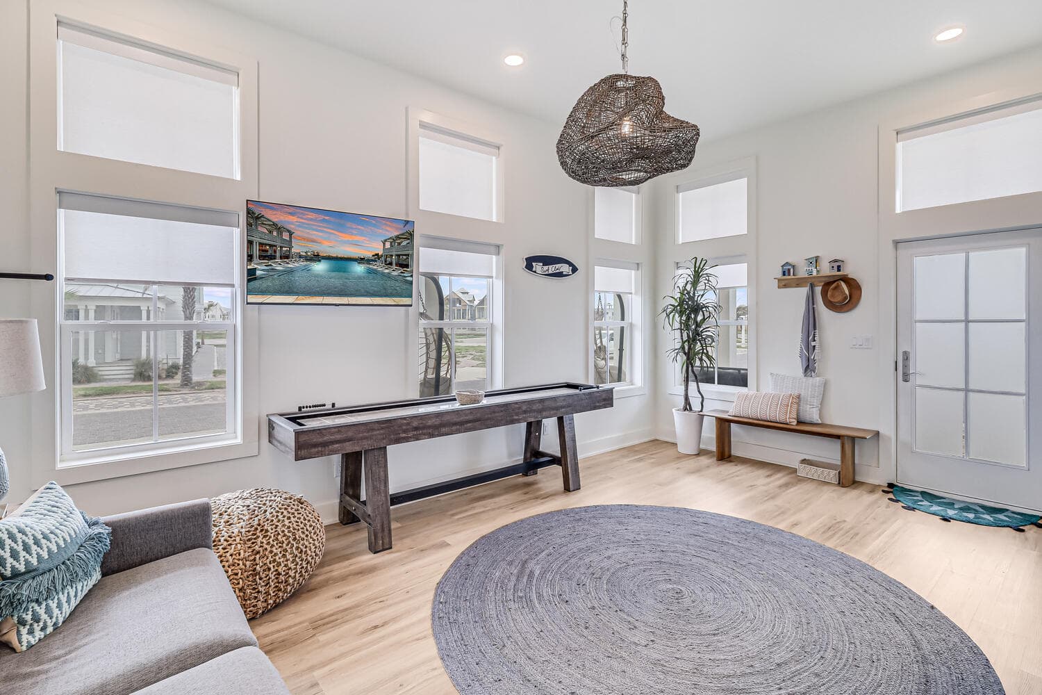 Shore-ty! It's Your Beach Day - Image 29