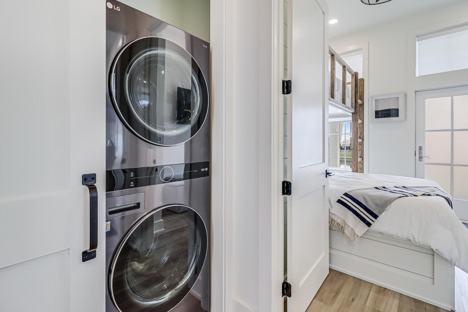 Shore-ty! It's Your Beach Day - Image 41