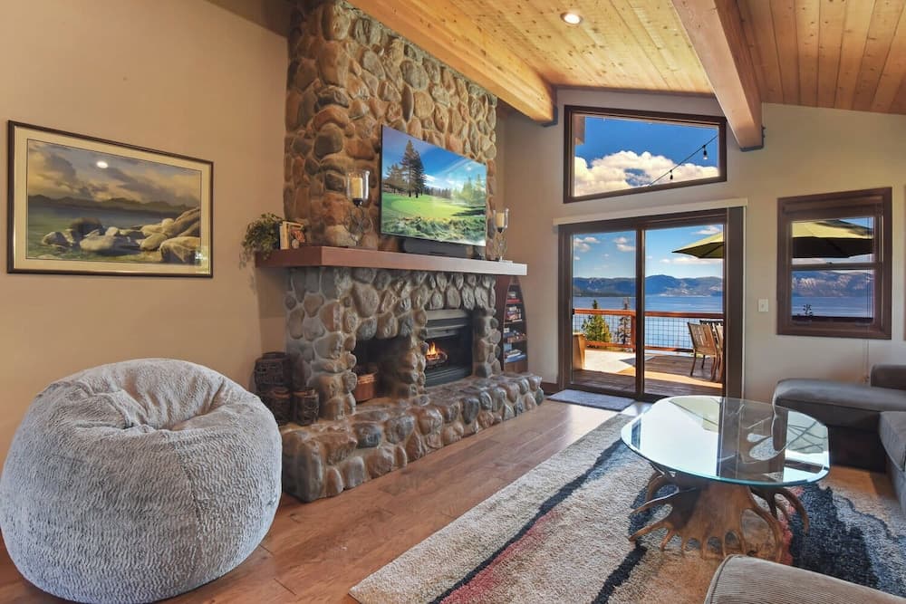 Shoreline Vista - Image 4