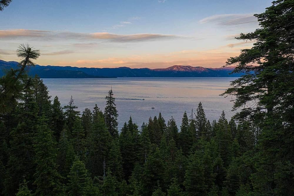 Shoreline Vista - Image 31