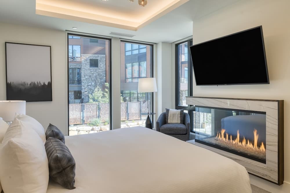 Silver Strike #104 - Image 9