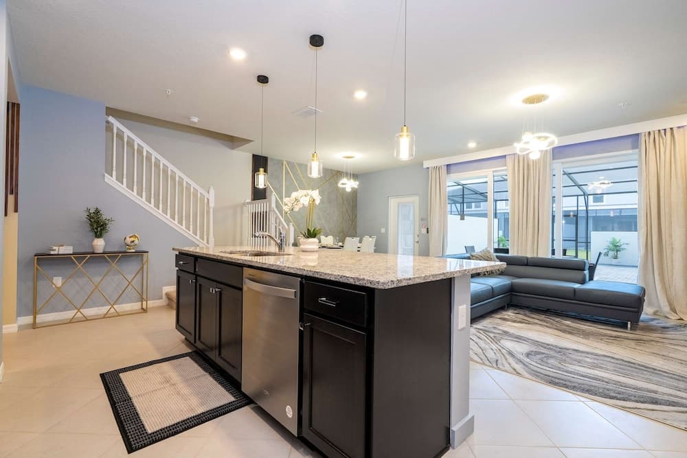 Simply Chic Retreat - Image 14