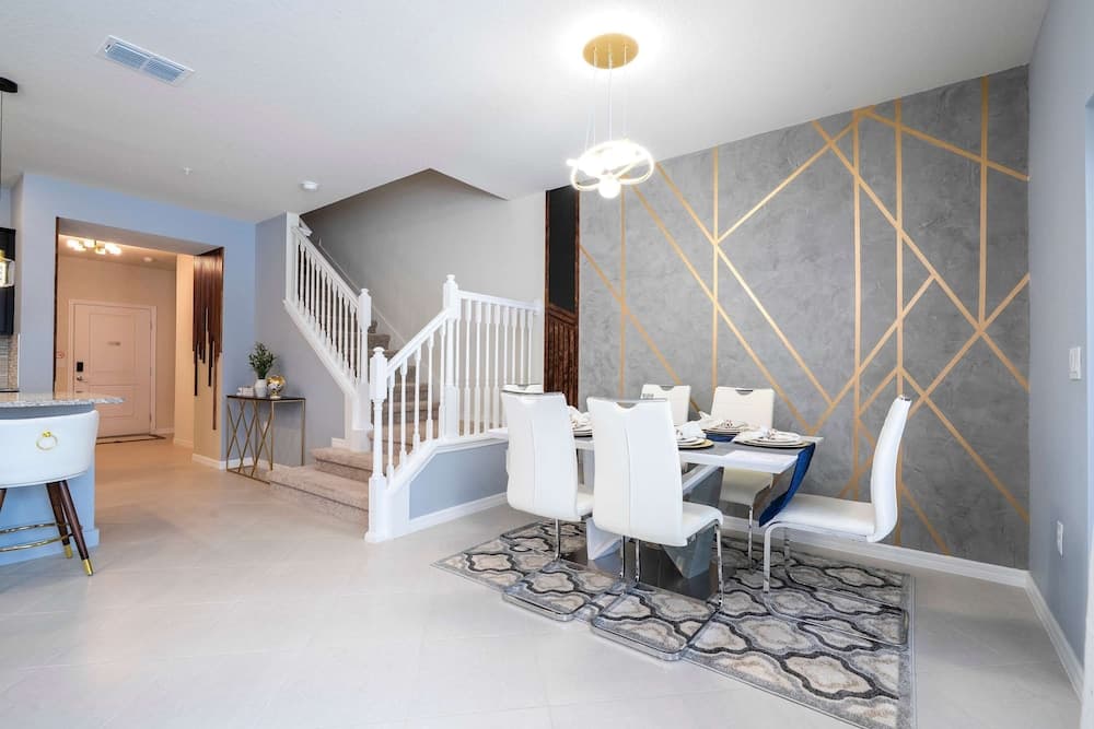 Simply Chic Retreat - Image 15