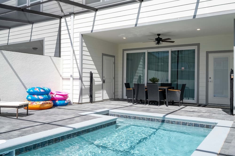 Simply Chic Retreat - Image 64