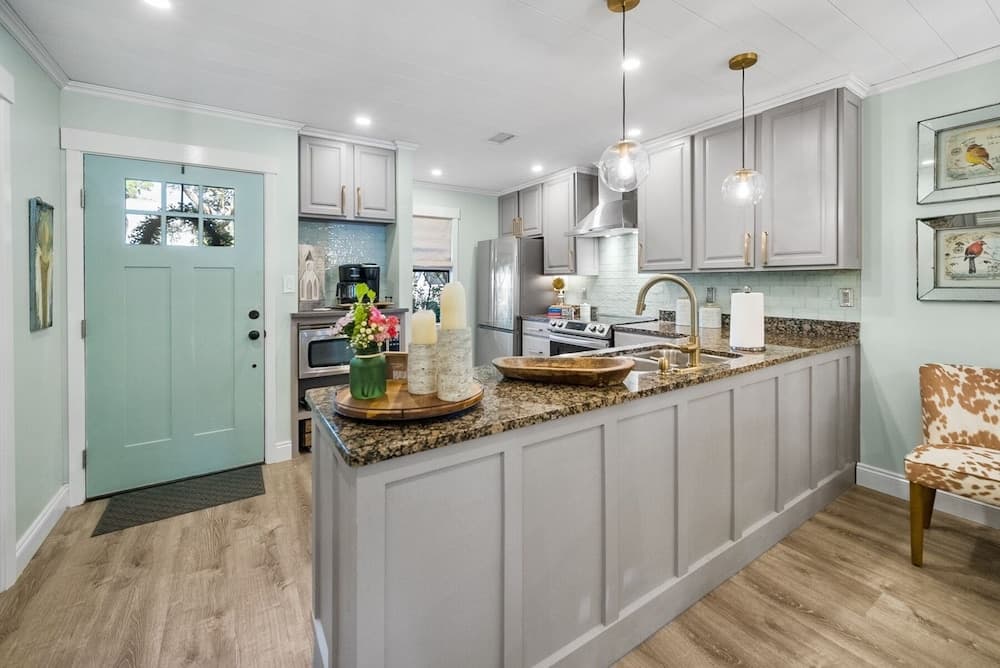 Simply Seagrove - Image 15