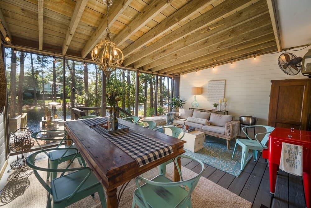 Simply Seagrove - Image 23