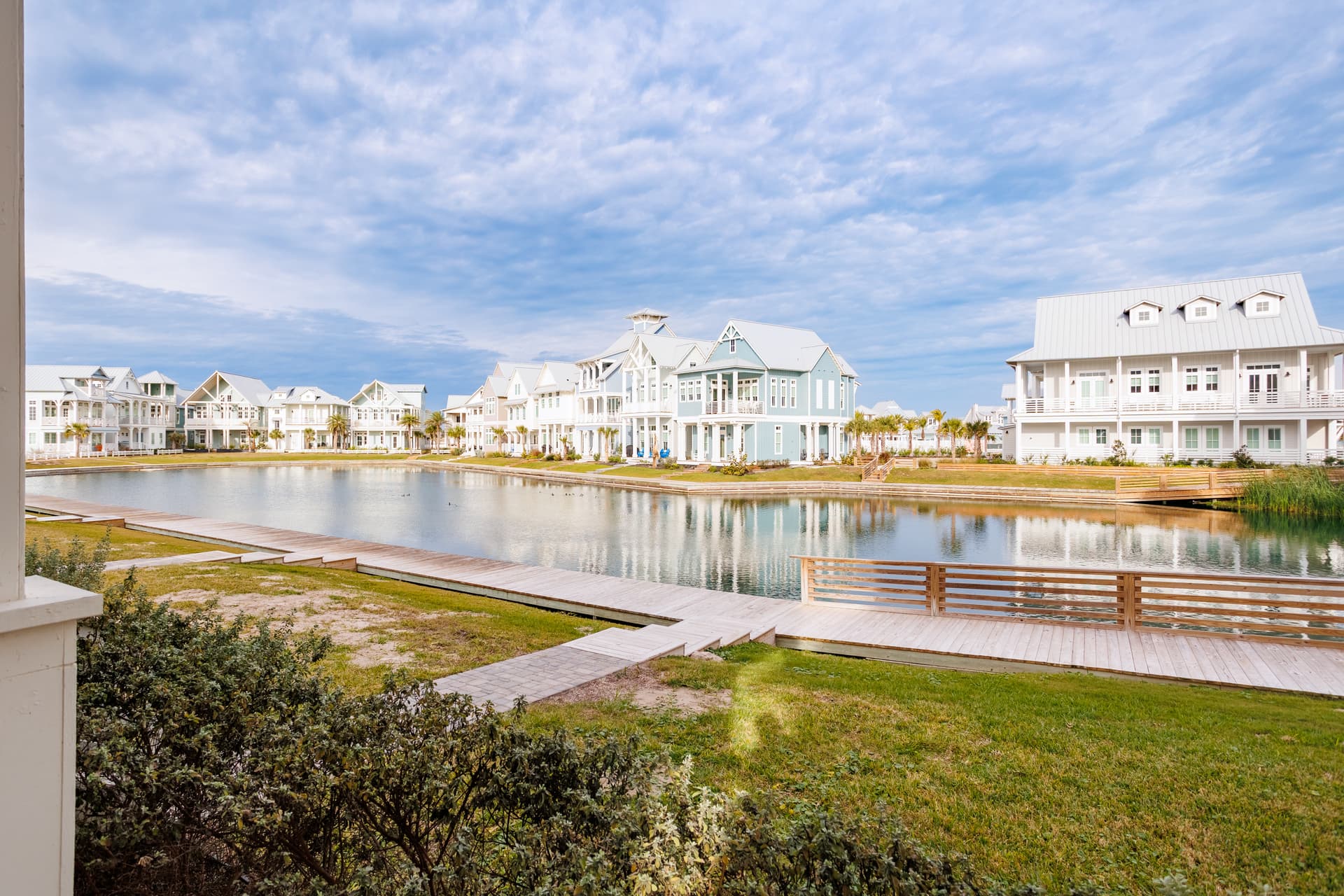 Sip and Sea - Image 28