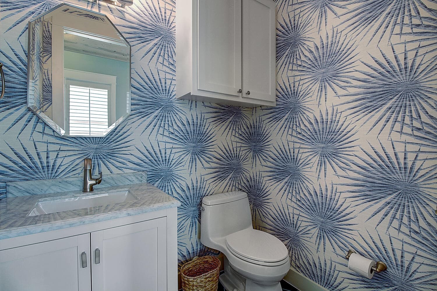 Sips Ahoy - Image 33