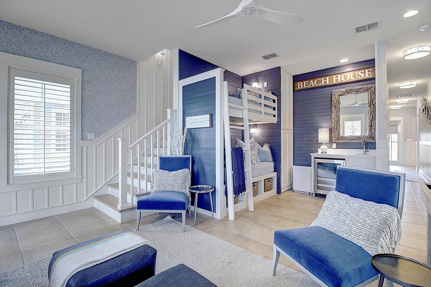 Sips Ahoy - Image 20