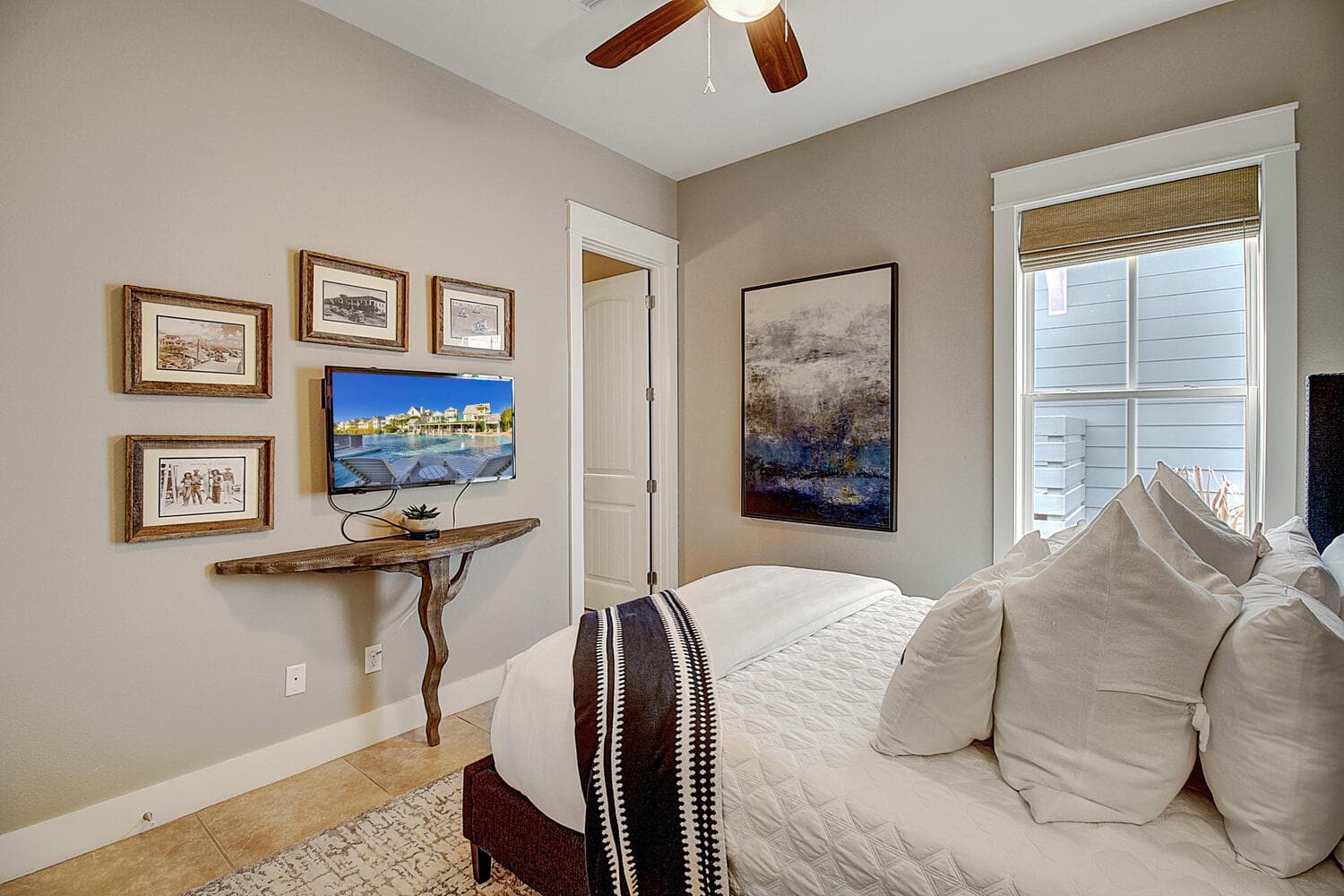 Sips Ahoy - Image 26