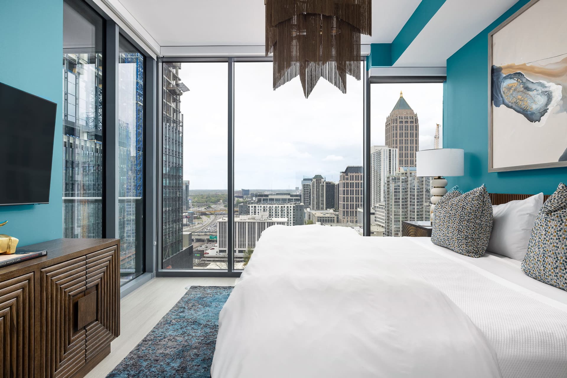 Skyfall Condo - Image 4