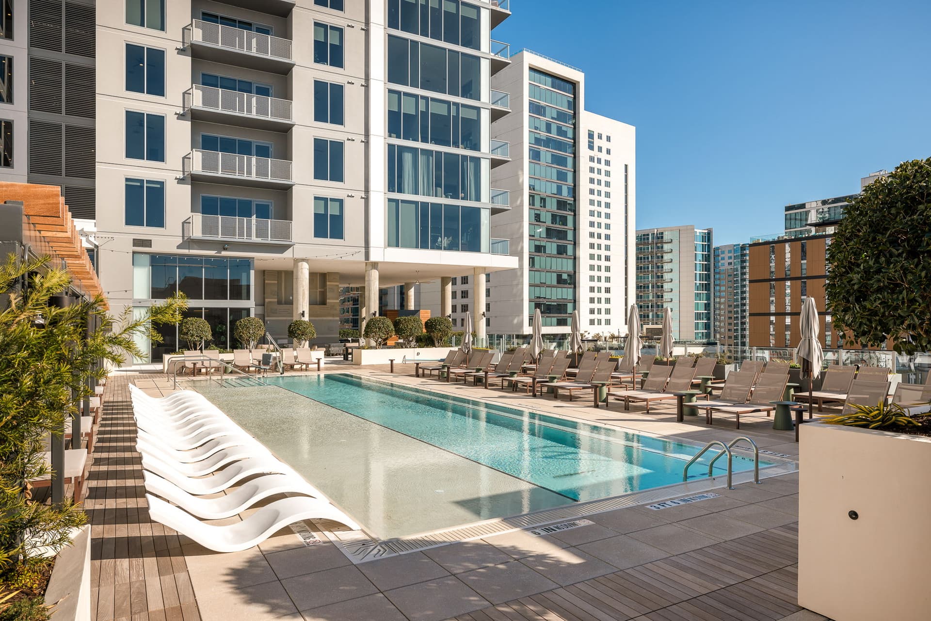 Skyline Penthouse - Image 3