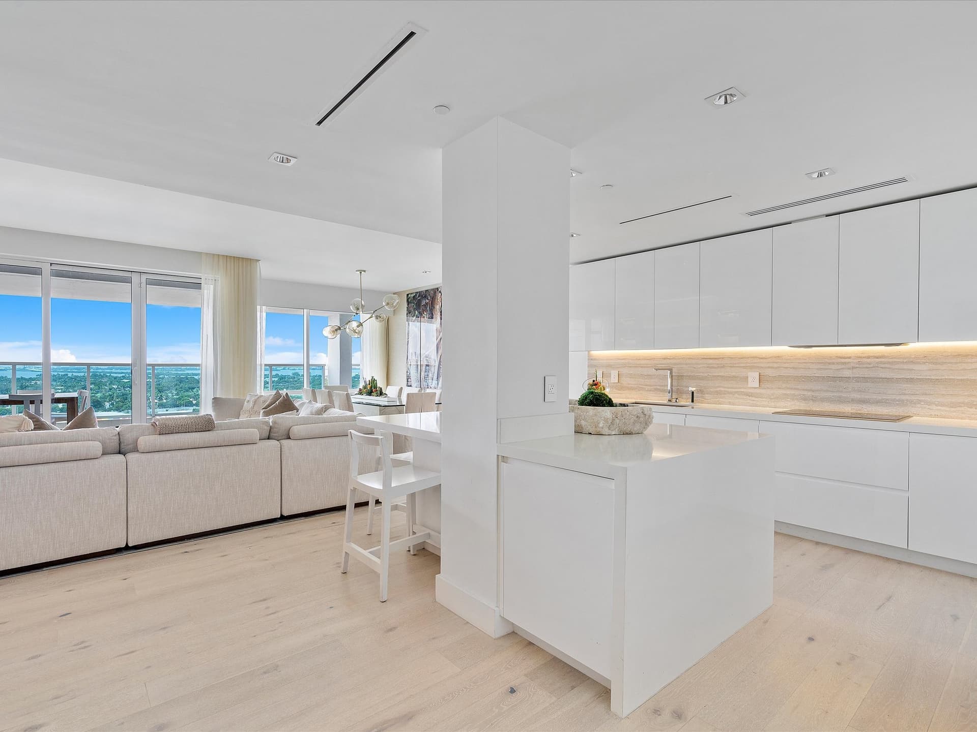 Skyline Serenity - Image 6