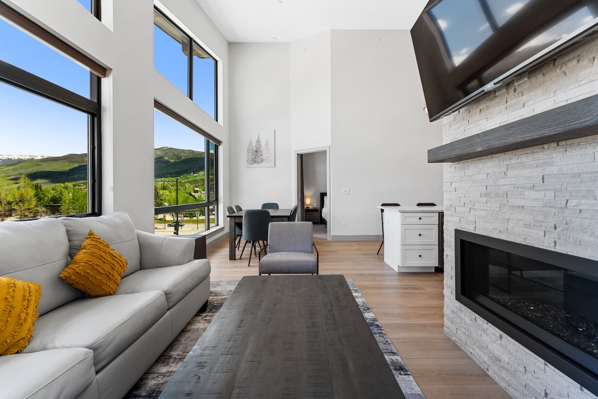 SkyWalk Flats #305E - Image 7