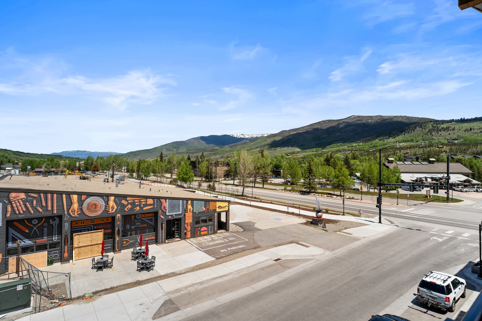 SkyWalk Flats #305E - Image 9