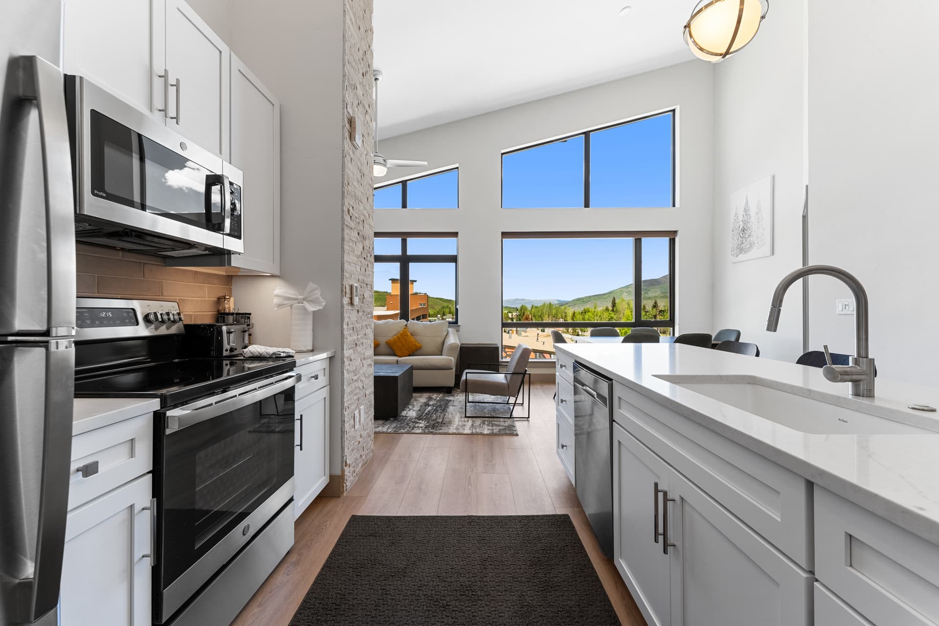 SkyWalk Flats #305E - Image 14