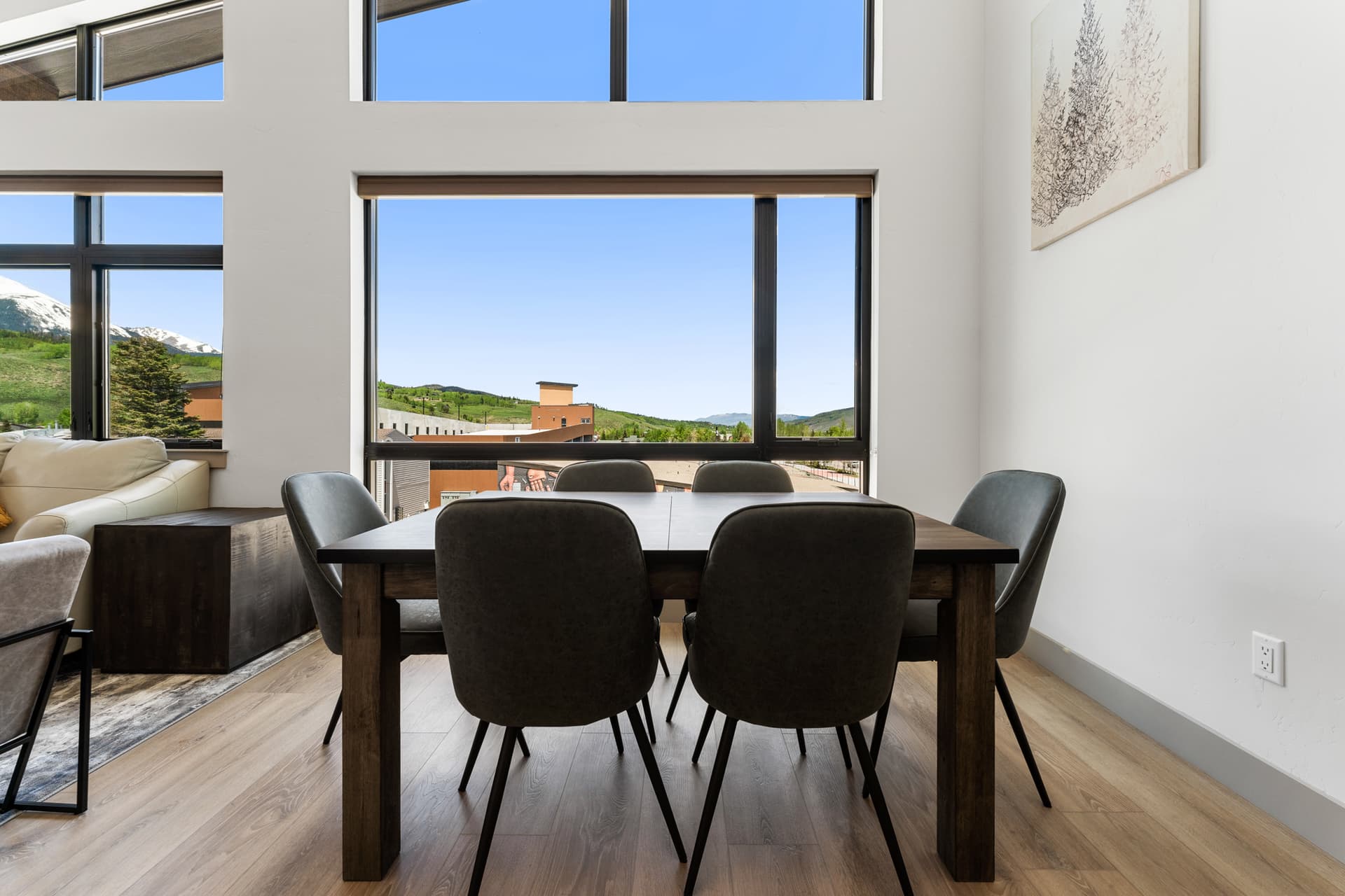 SkyWalk Flats #305E - Image 16