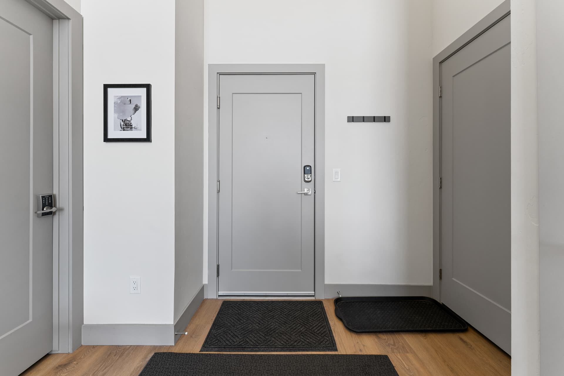 SkyWalk Flats #305E - Image 30