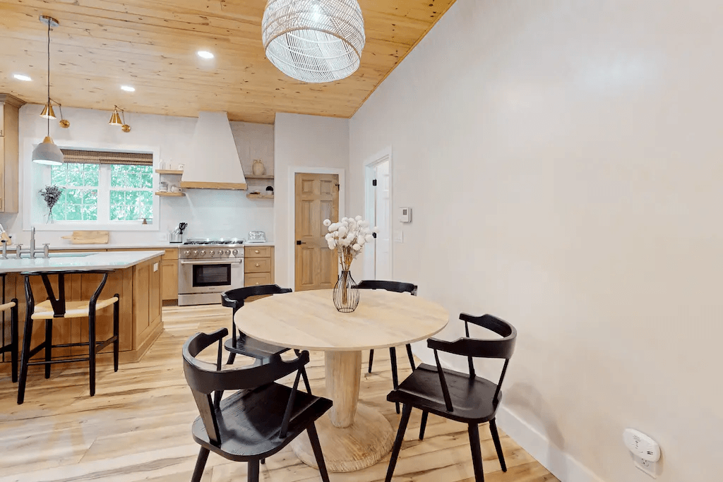 River Rock Cottage - Image 6