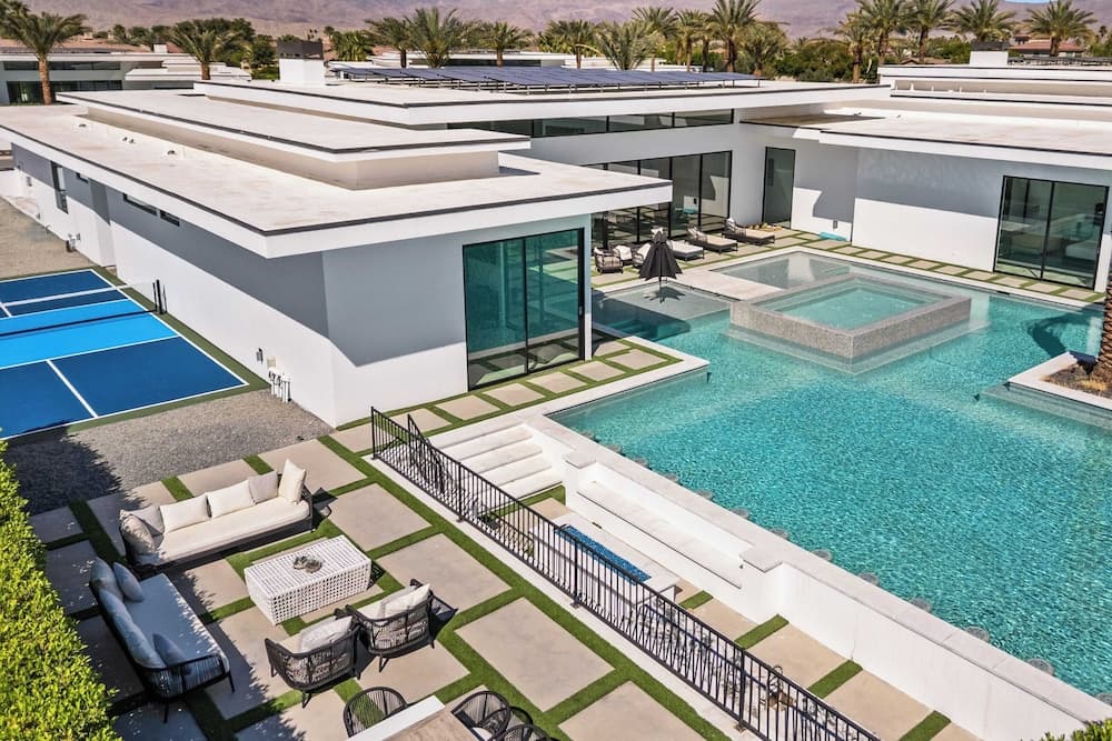 Bravo Villa #5 - Image 5