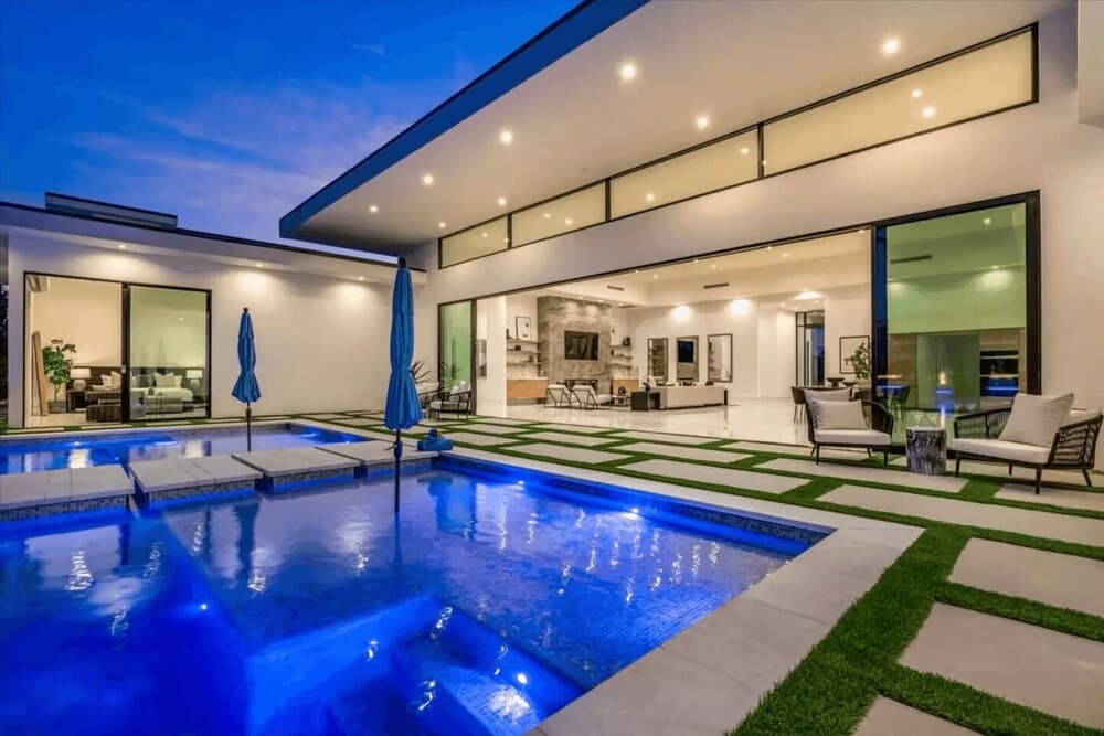 Bravo Villa #5 - Image 3