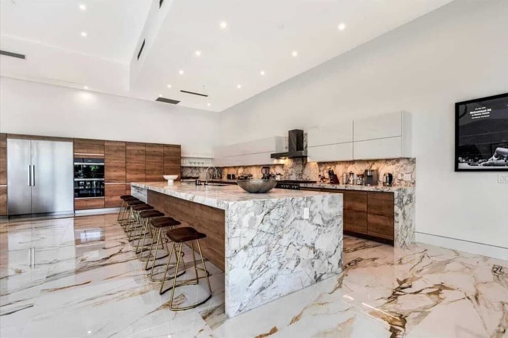 Bravo Villa #5 - Image 5