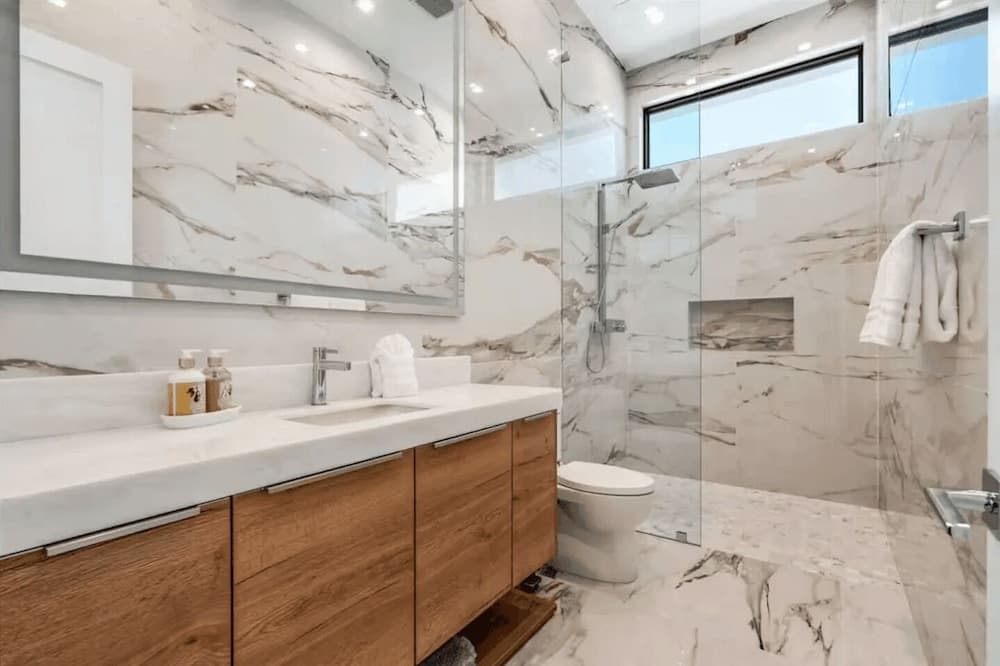 Bravo Villa #5 - Image 28