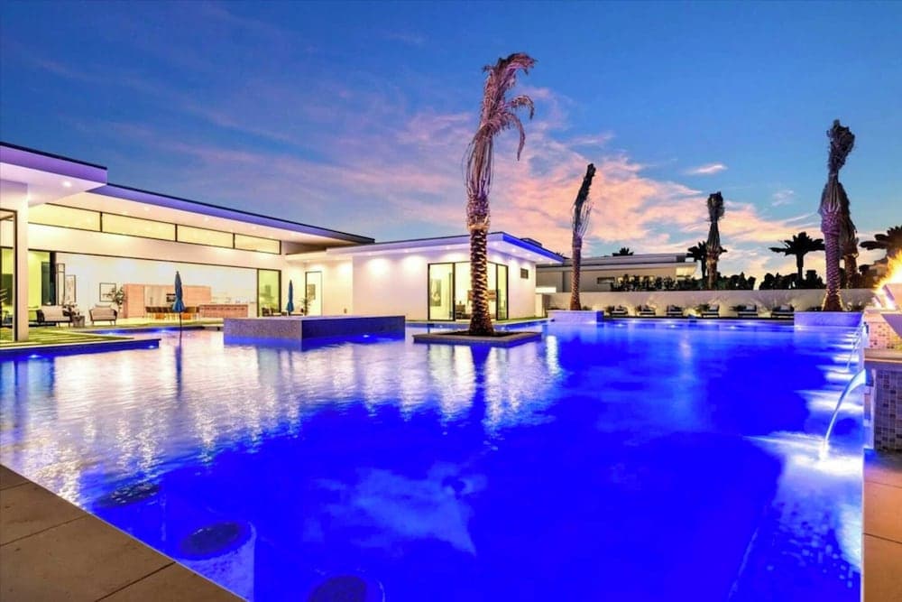 Bravo Villa #5 - Image 31