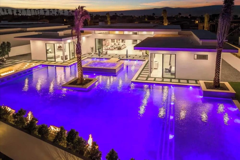 Bravo Villa #5 - Image 33