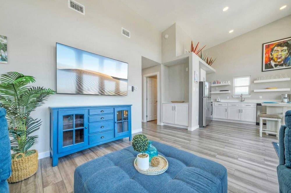 Dean Marlin & Once Upon A Tide - Image 10