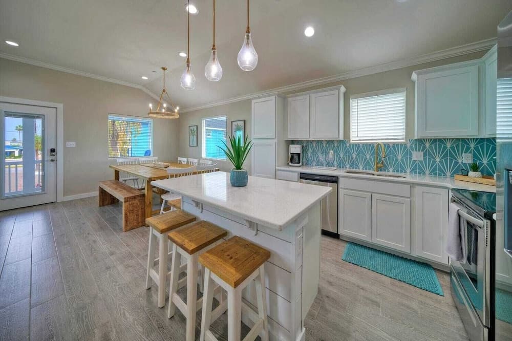 Dean Marlin & Once Upon A Tide - Image 5