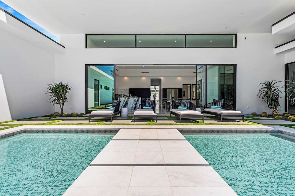 Bravo Villa #9 - Image 4