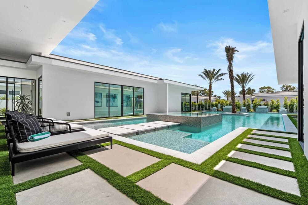 Bravo Villa #9 - Image 75