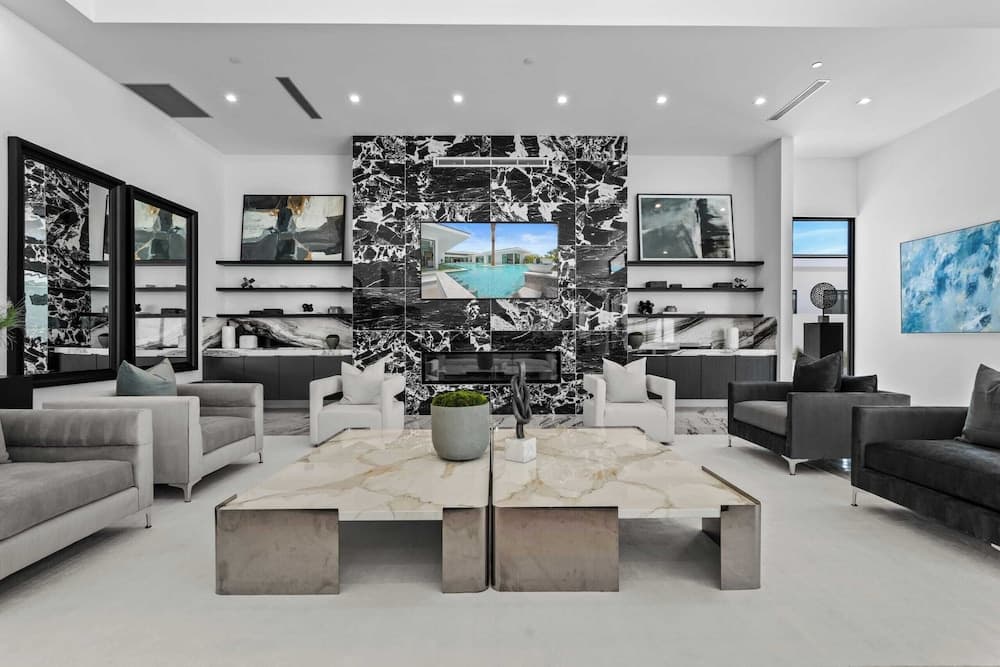 Bravo Villa #9 - Image 20