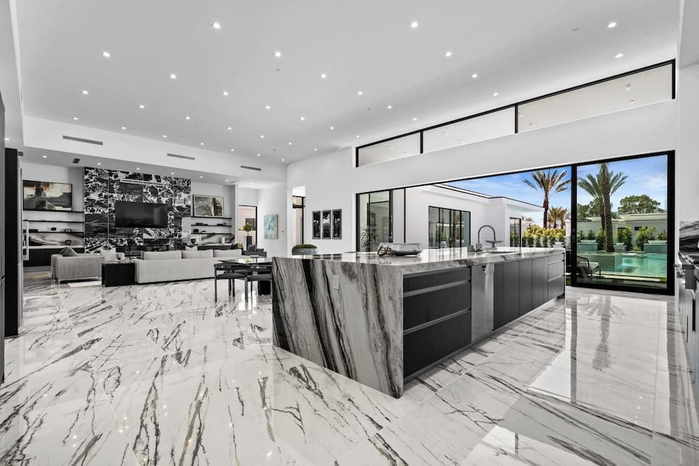 Bravo Villa #9 - Image 25