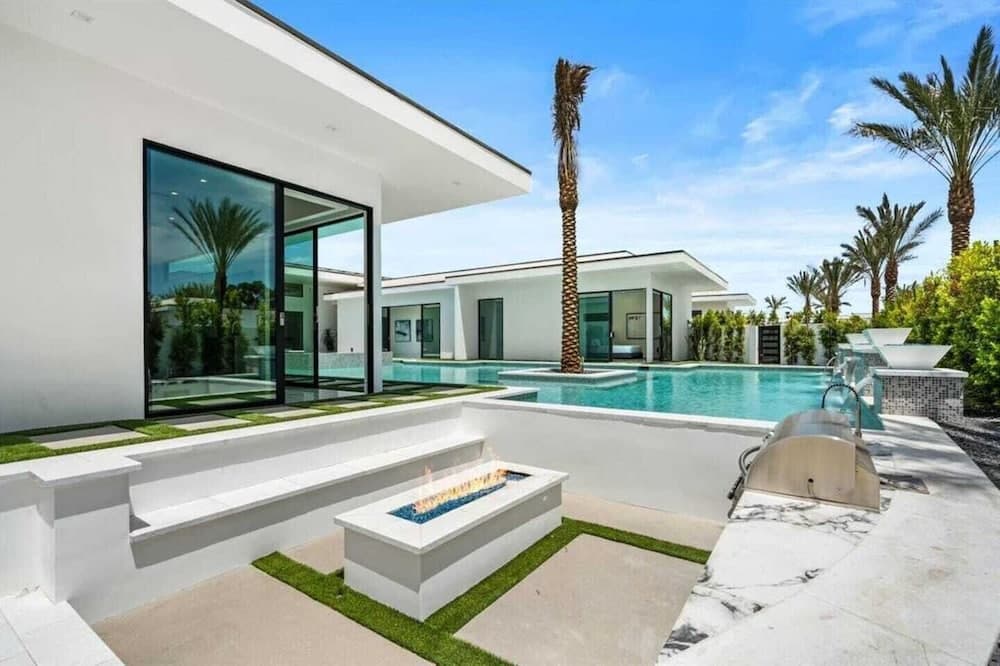 Bravo Villa #9 - Image 45